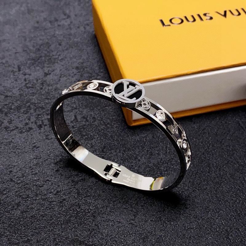 LV Bracelet  05yxs290 (7)