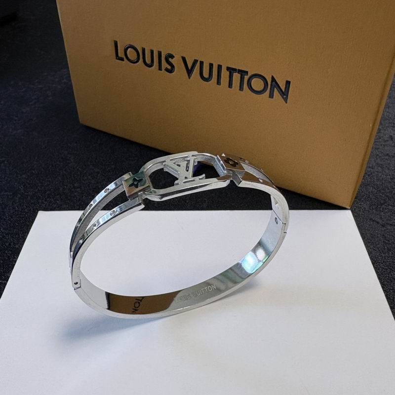 LV Bracelet  05yxs291 (6)