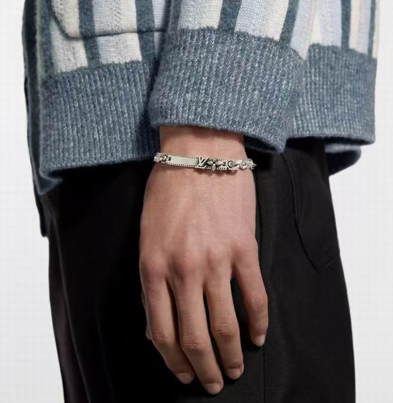 LV Bracelet  05yxs295 (2)