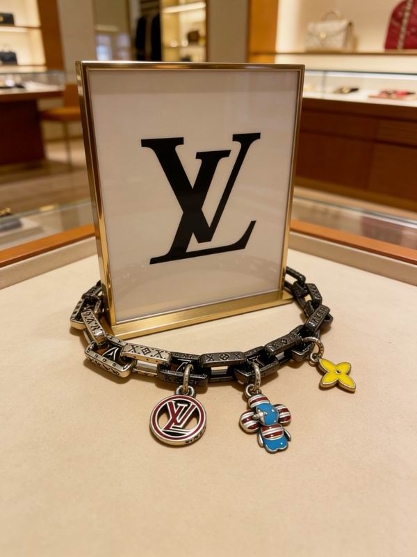 LV Bracelet  05yxs300 (6)