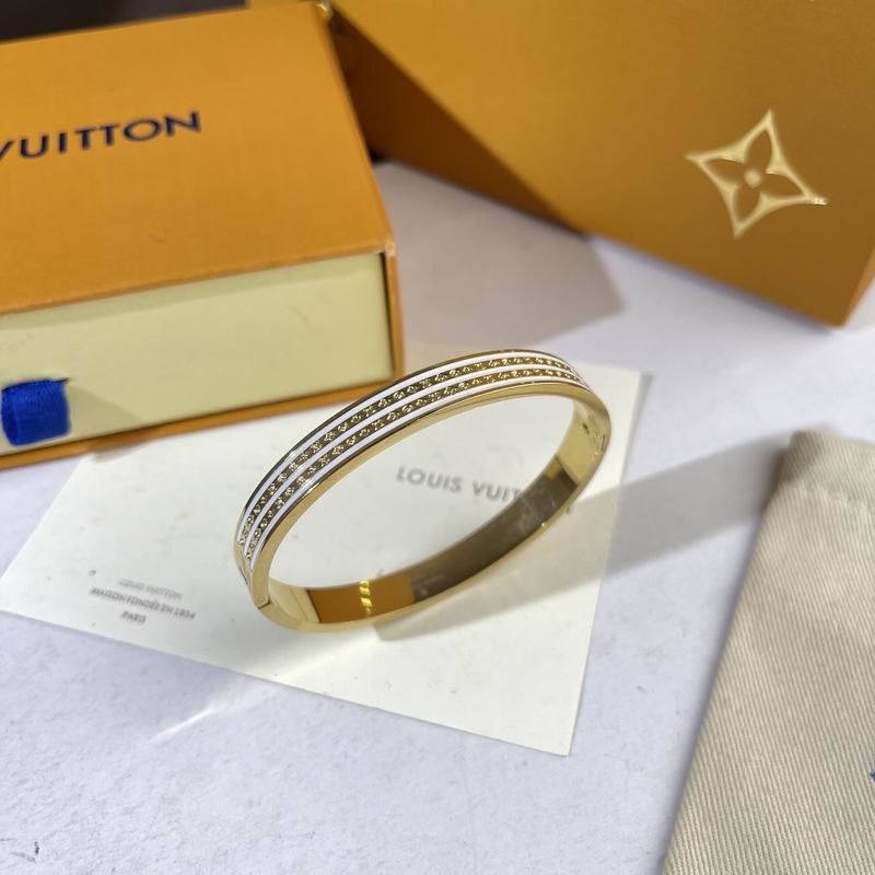 LV Bracelet  05yxs303 (5)