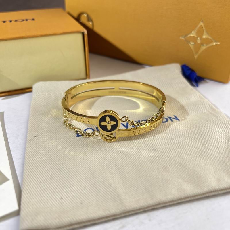 LV Bracelet  05yxs305 (2)