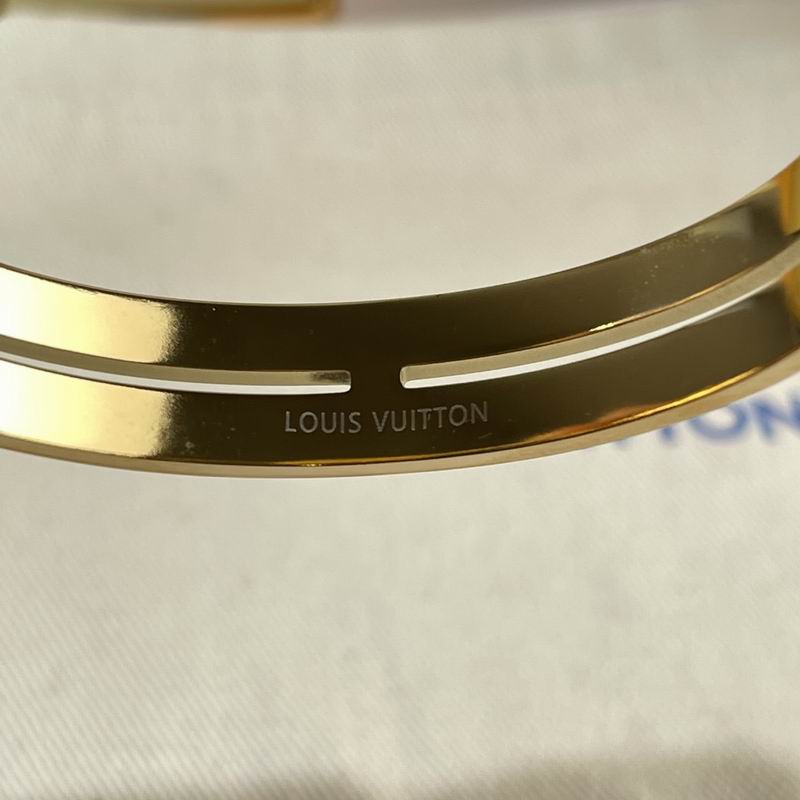 LV Bracelet  05yxs305 (3)