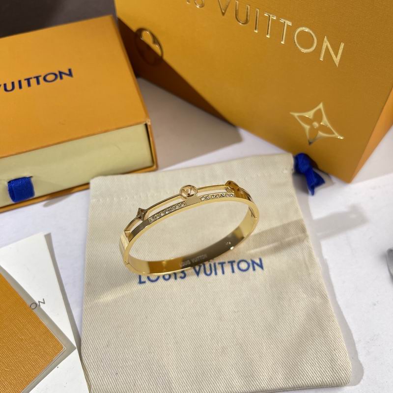 LV Bracelet  05yxs306 (2)