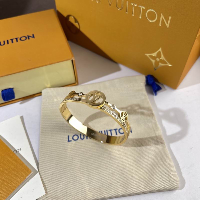 LV Bracelet  05yxs307 (3)