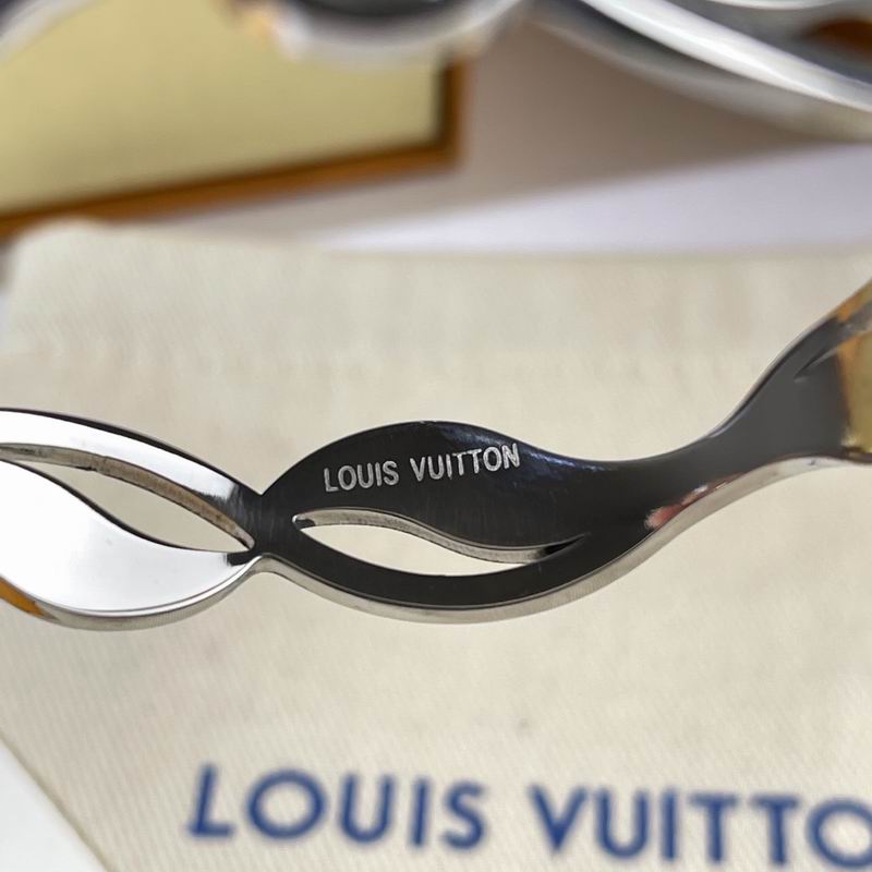LV Bracelet  05yxs313 (4)