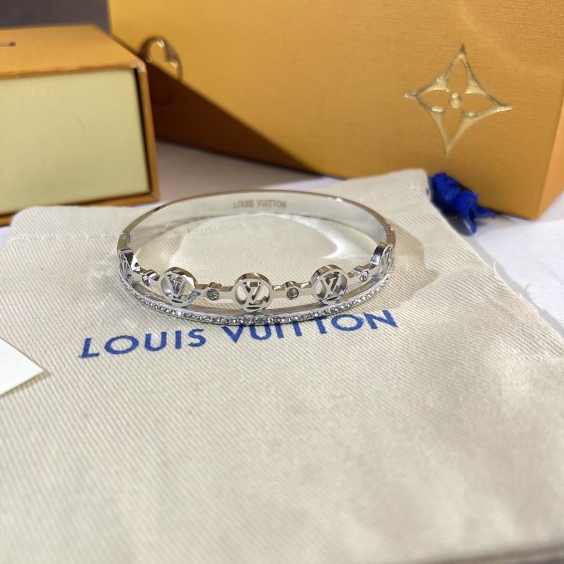 LV Bracelet  05yxs314 (2)