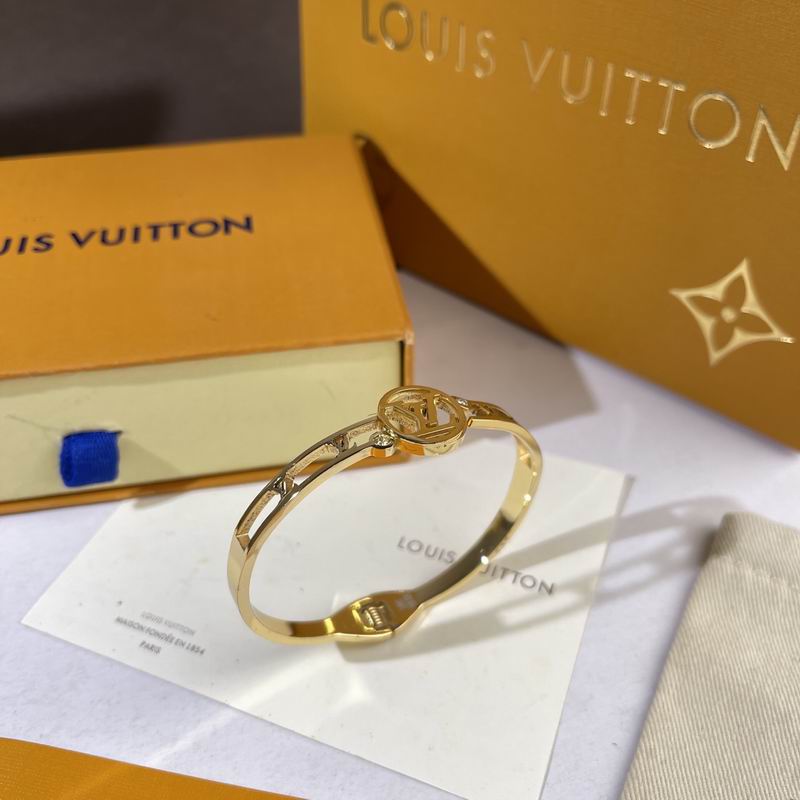 LV Bracelet  05yxs319 (3)