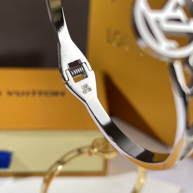 LV Bracelet  05yxs319 (4)