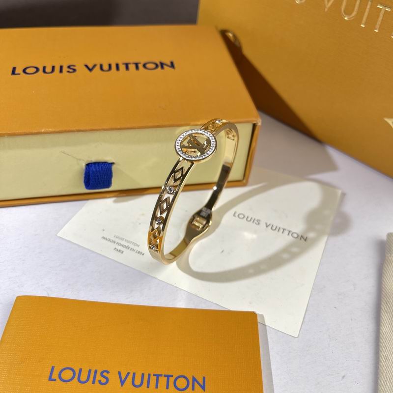 LV Bracelet  05yxs322 (3)