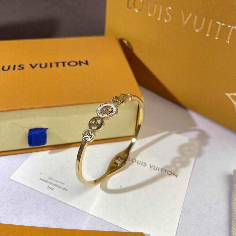 LV Bracelet  05yxs323 (3)