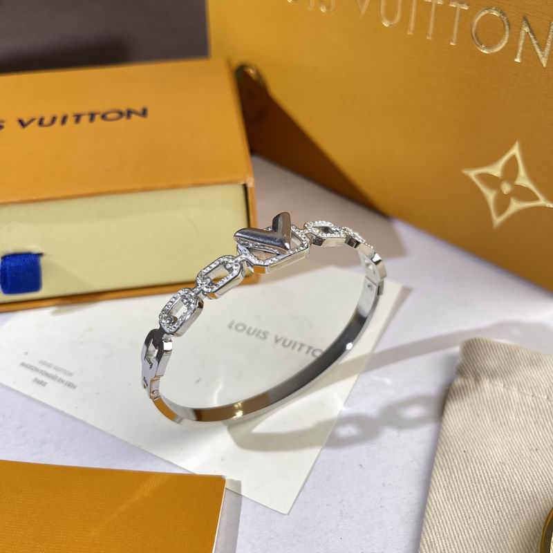 LV Bracelet  05yxs324 (3)