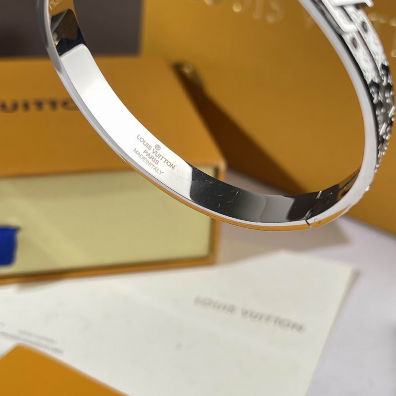 LV Bracelet  05yxs325 (4)