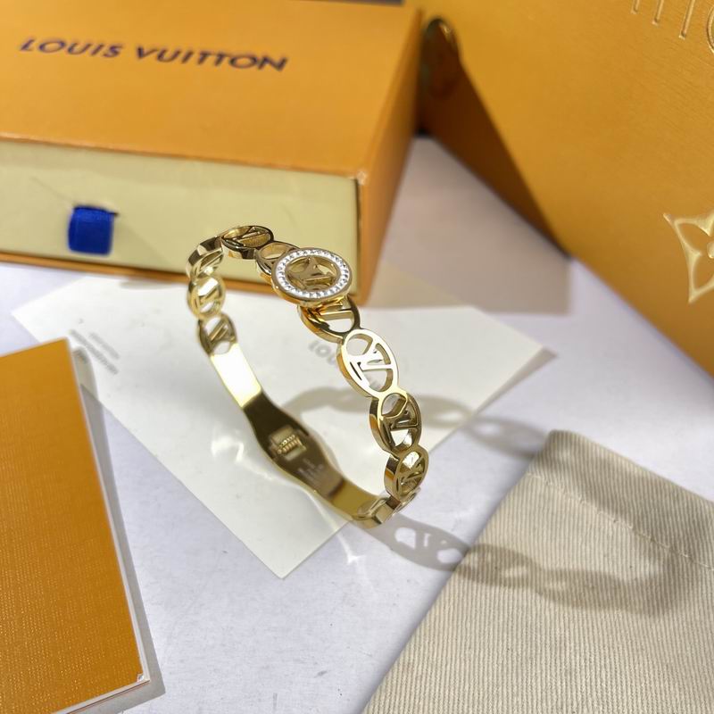 LV Bracelet  05yxs326 (2)