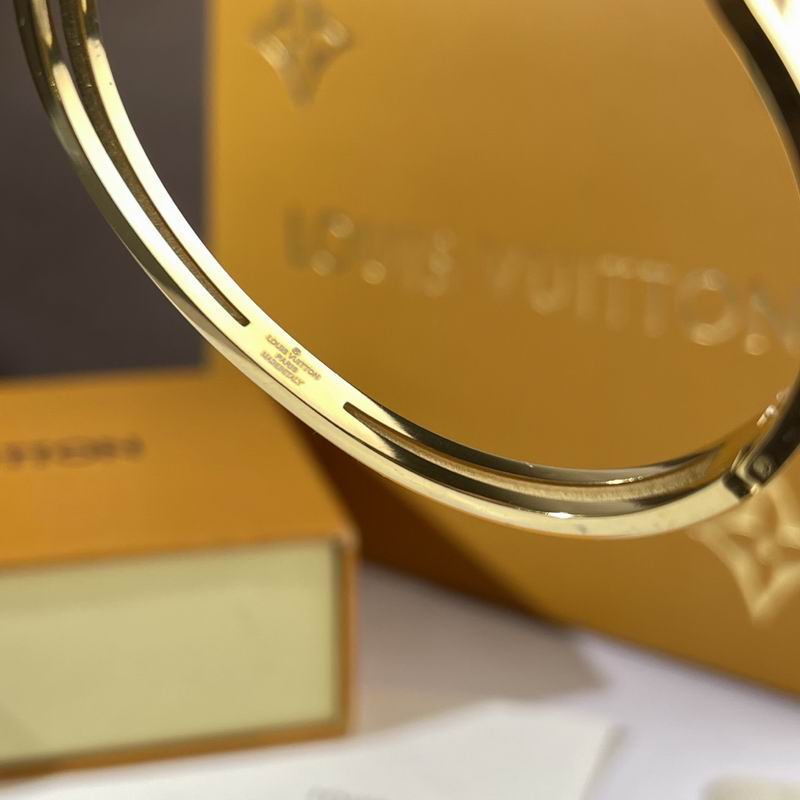 LV Bracelet  05yxs327 (4)