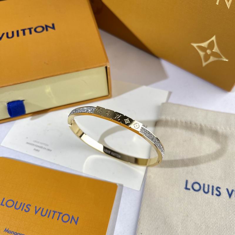 LV Bracelet  05yxs329 (1)