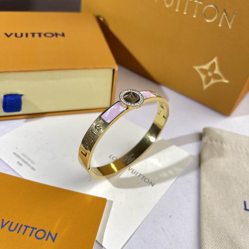 LV Bracelet  05yxs330 (3)