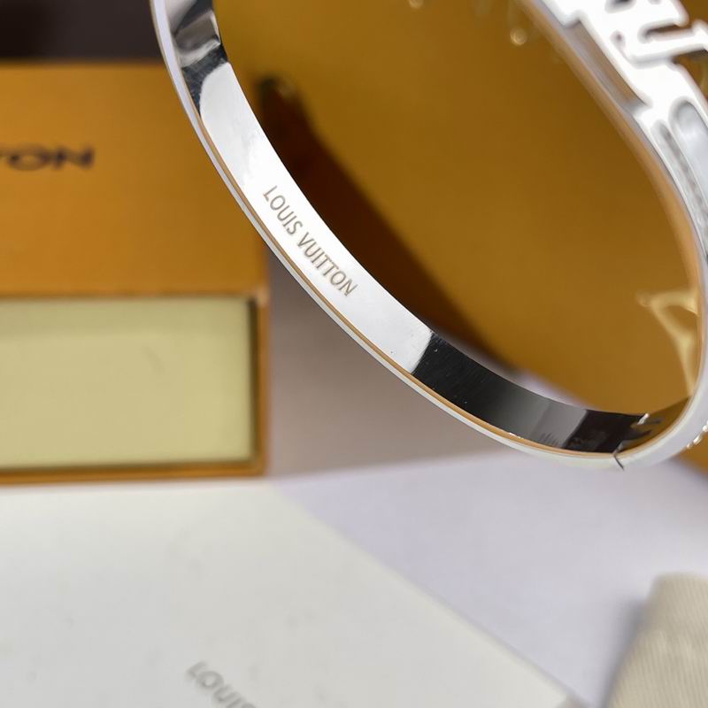 LV Bracelet  05yxs331 (4)