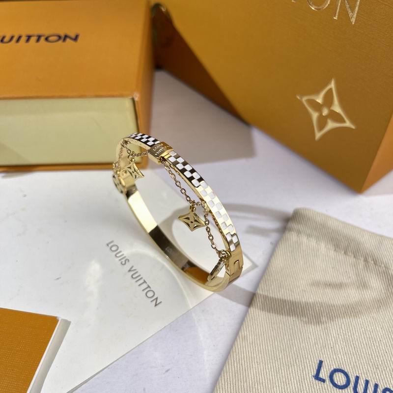 LV Bracelet  05yxs332 (2)
