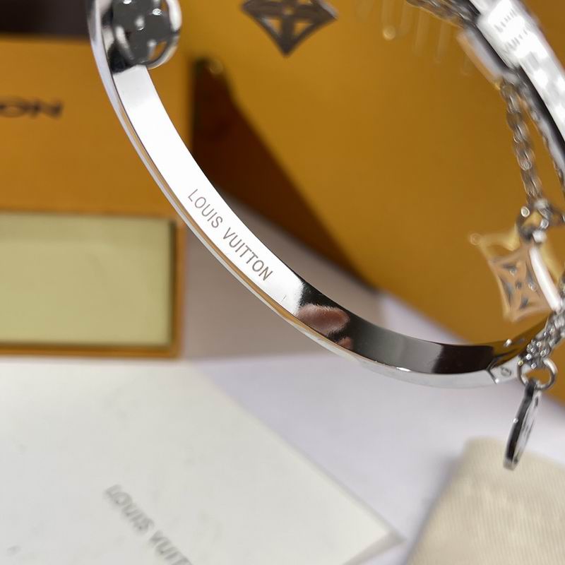 LV Bracelet  05yxs332 (4)