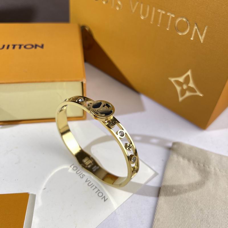 LV Bracelet  05yxs333 (2)