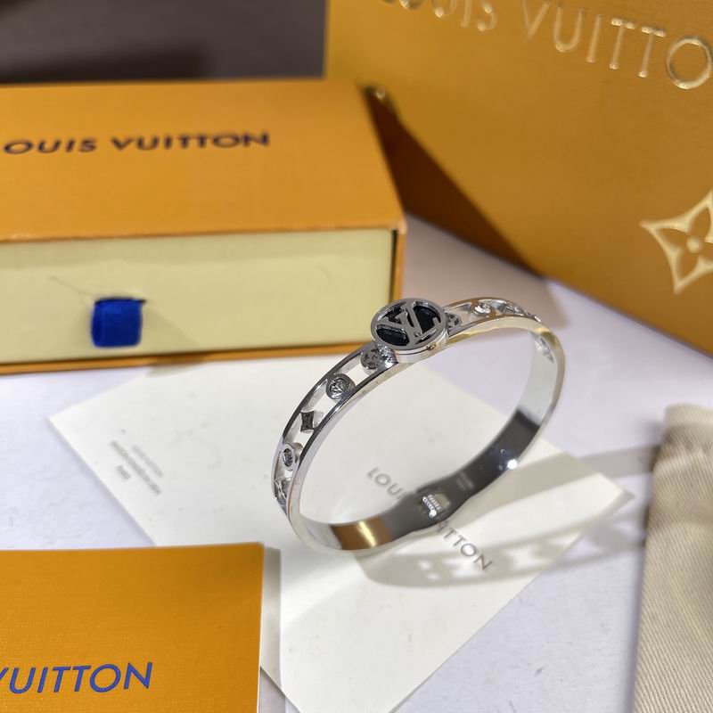 LV Bracelet  05yxs333 (3)