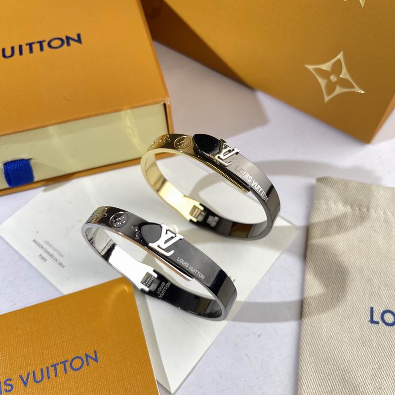 LV Bracelet  05yxs334 (1)