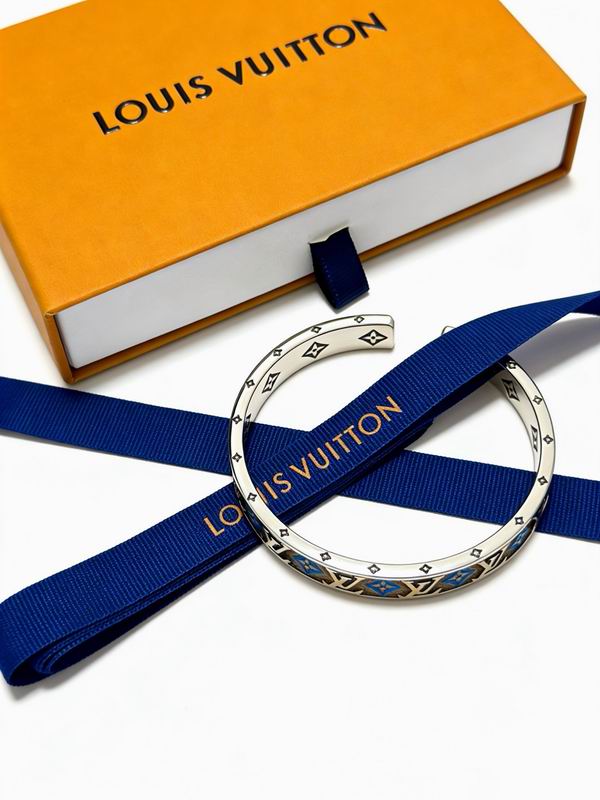 LV Bracelet  05yxs335 (5)