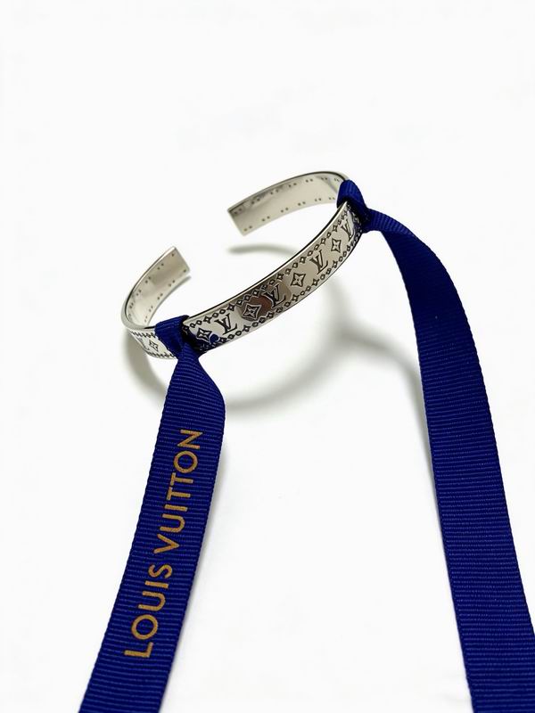 LV Bracelet  05yxs336 (4)