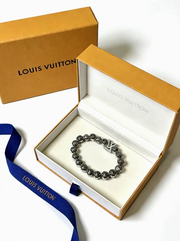 LV Bracelet  05yxs339 (3)