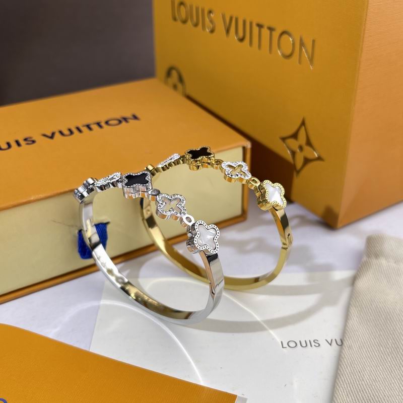 LV Bracelet 05yxs239 (2)