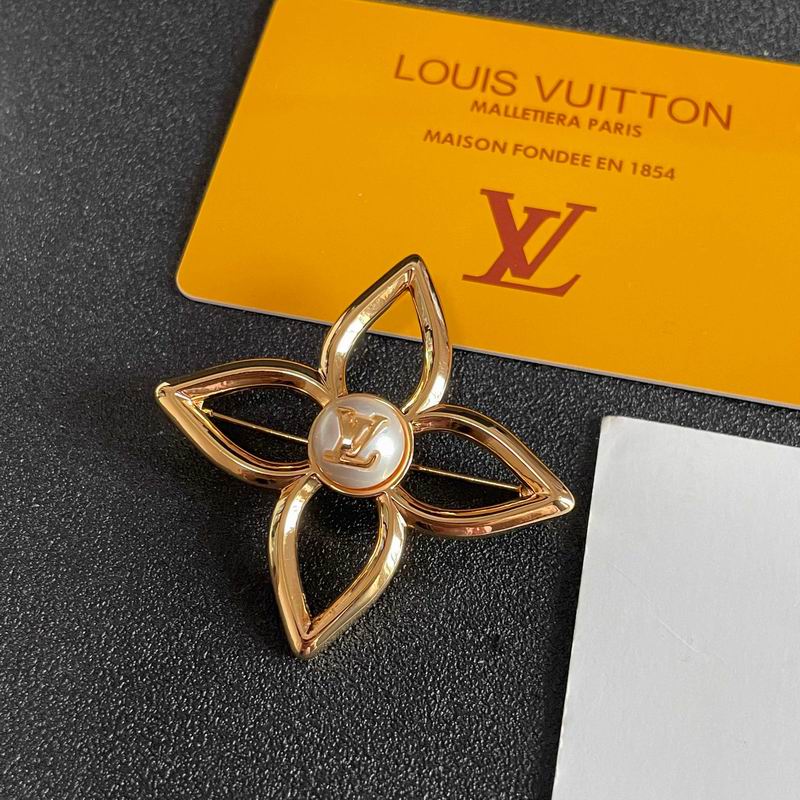 LV Brooch 05yxs04 (3)