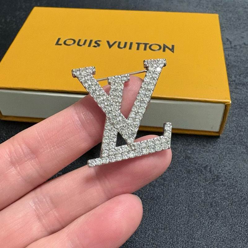 LV Brooch 05yxs05 (6)