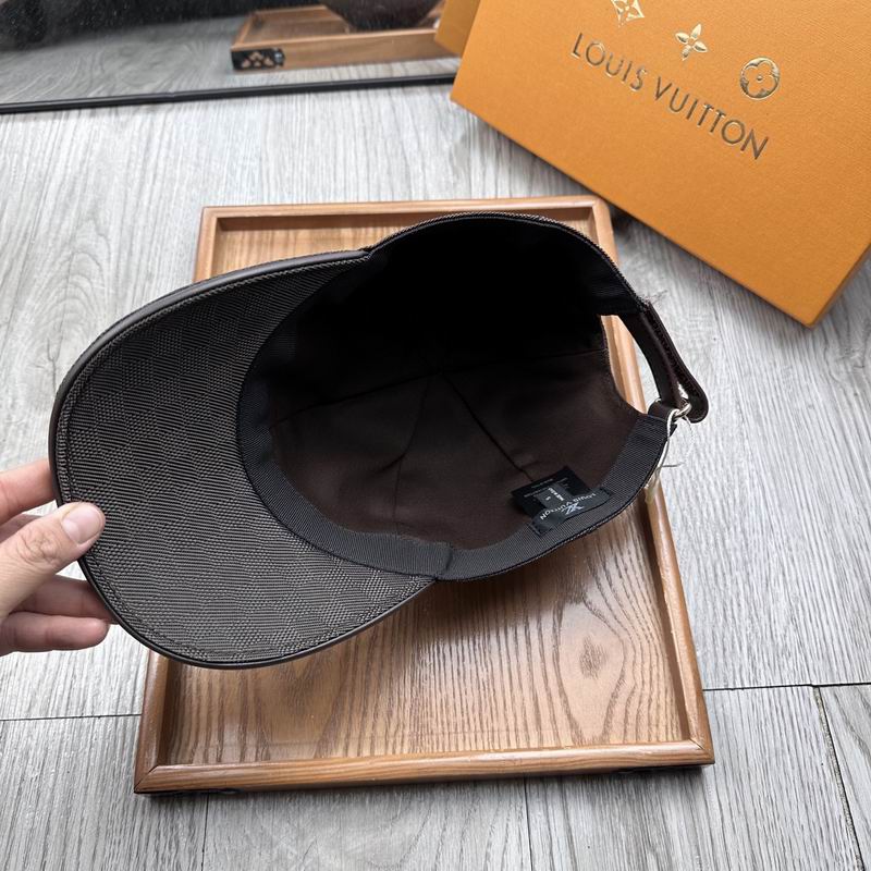 LV Cap (1352)
