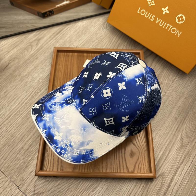 LV Cap (1674)