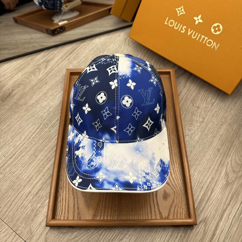 LV Cap (1675)