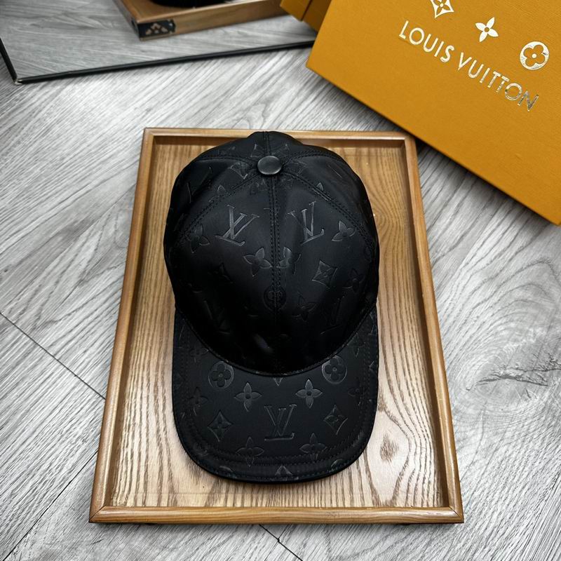 LV Cap (1703)