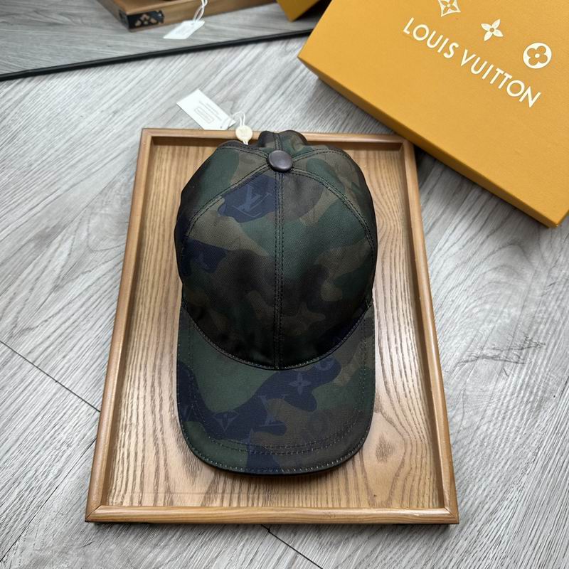 LV Cap (1712)