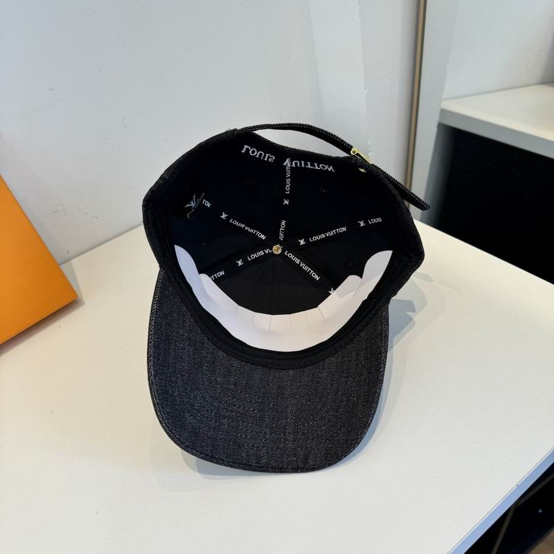 LV Cap (2343)
