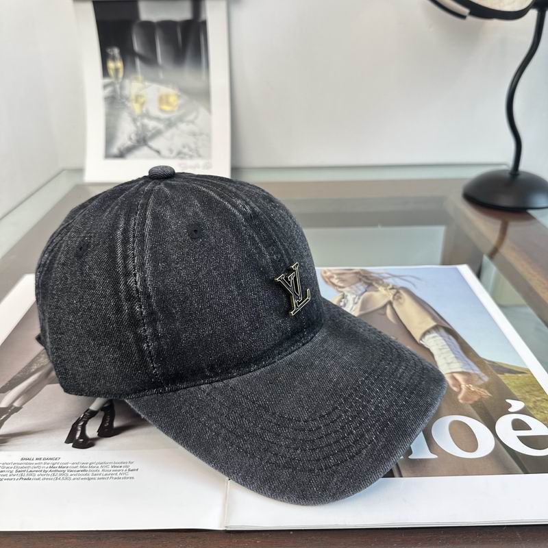 LV Cap (662)