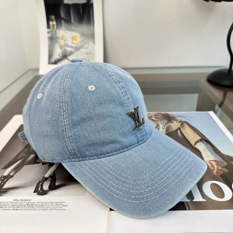 LV Cap (672)