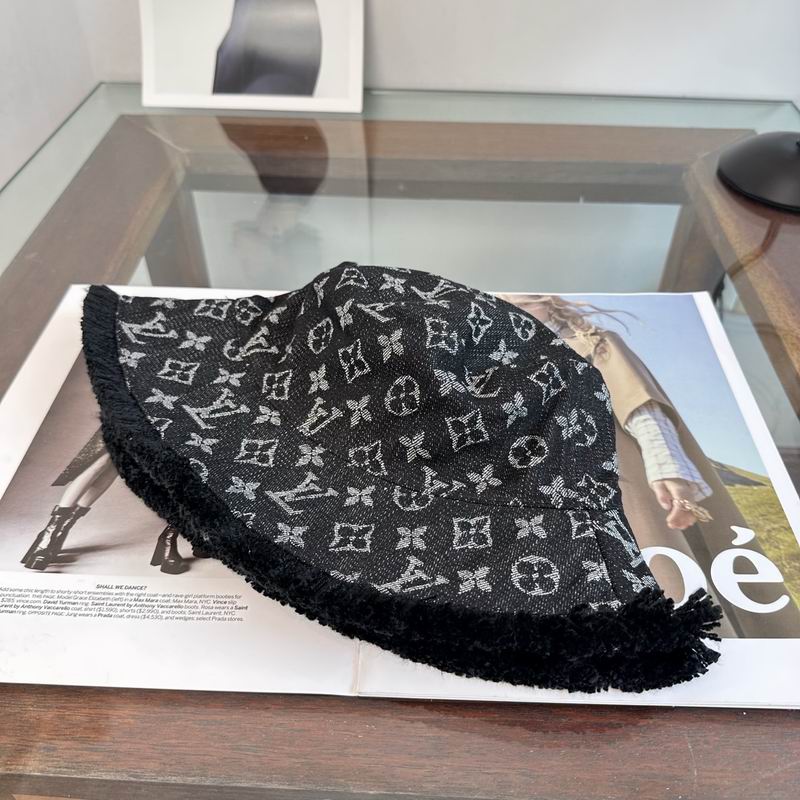 LV Hat (347)