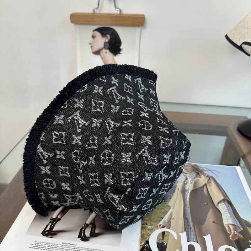 LV Hat (350)