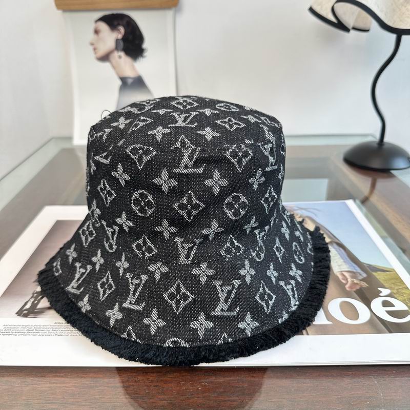 LV Hat (355)