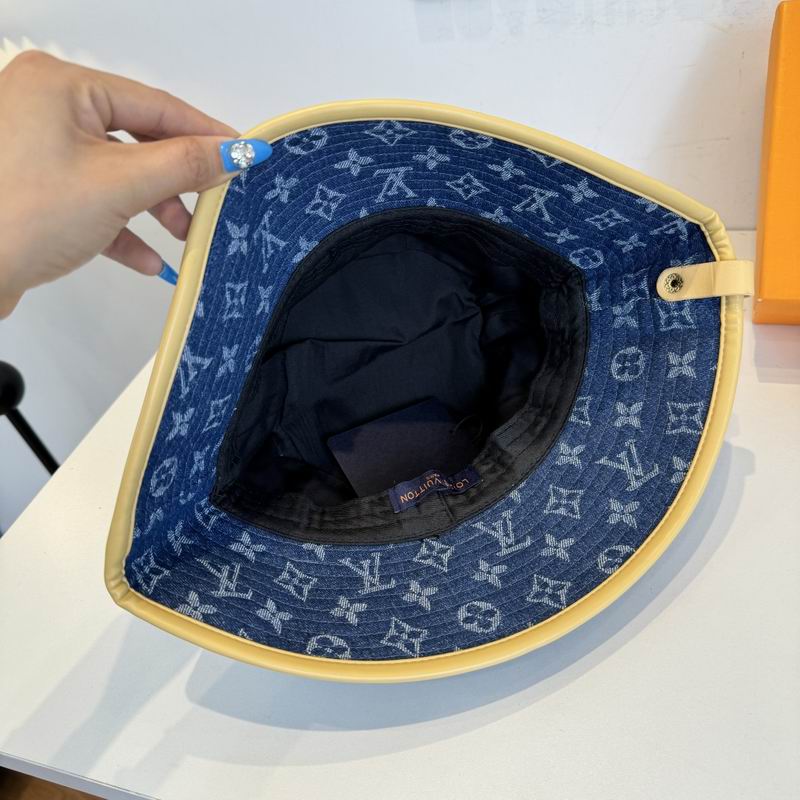 LV Hat (432)