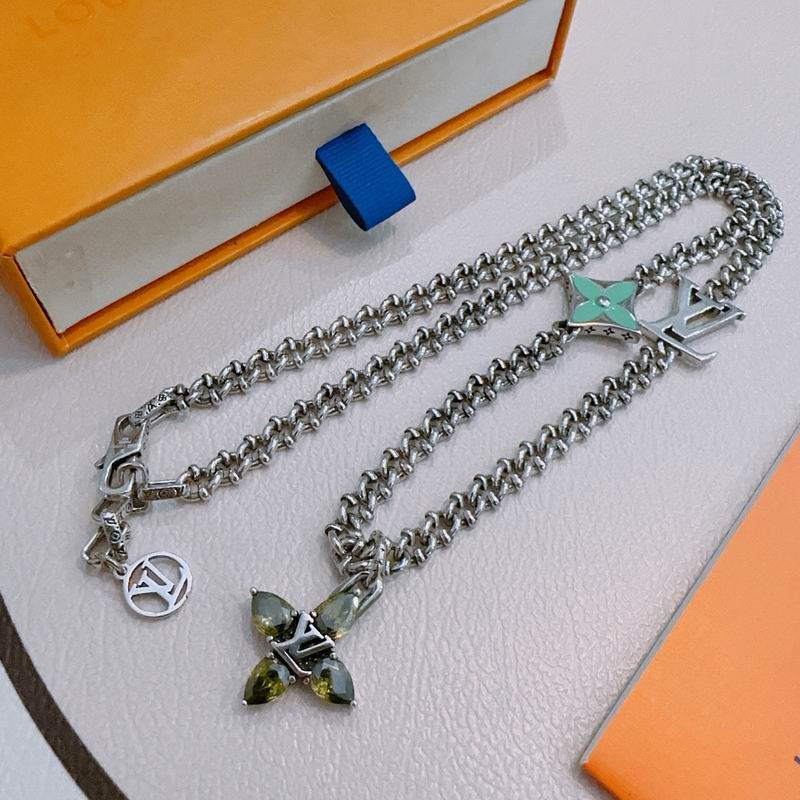LV Necklace 05yxs102 (6)