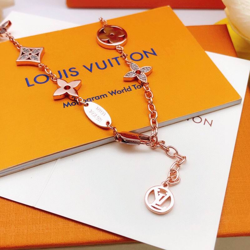LV Necklace 05yxs107 (4)