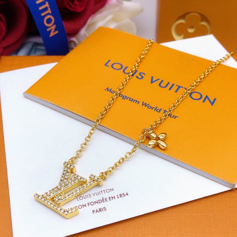 LV Necklace 05yxs108 (2)