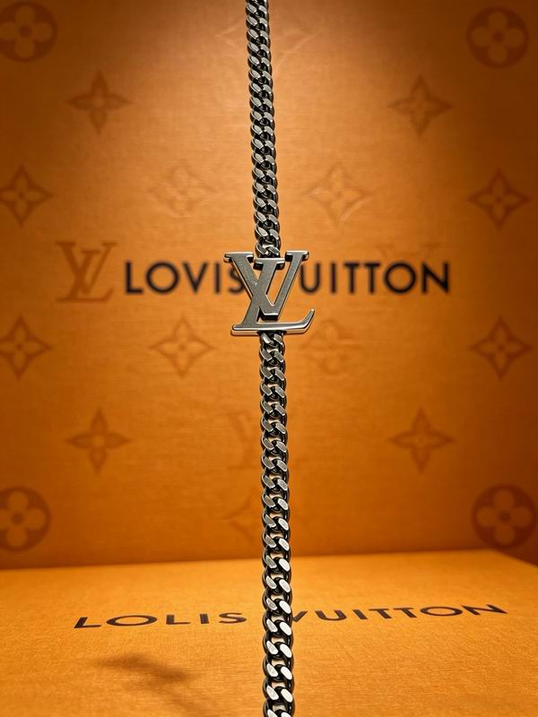 LV Necklace 05yxs129 (6)
