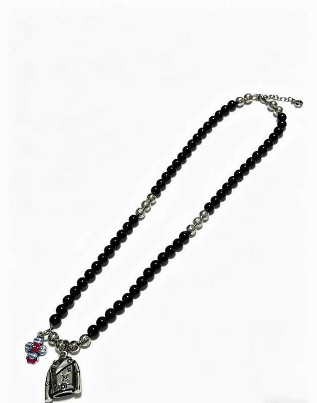 LV Necklace 05yxs132 (2)